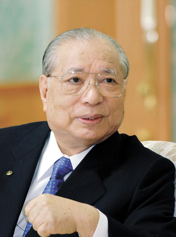 SAUDAÇÃO A DOUTOR DAISAKU IKEDA , por ROSSINI CORRÊA, colunista convidado 