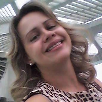 Acadêmica APB Susana Pinheiro dá uma aula sobre AQUARELA