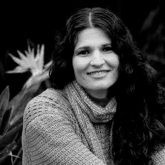 COLUNISTAS. Novo texto de Joema Carvalho: 