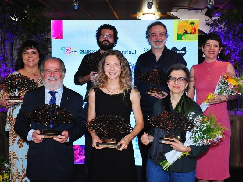 Prêmio Jacarandá prestigia talentos da literatura e marca final da Feira do Livro de Porto Alegre