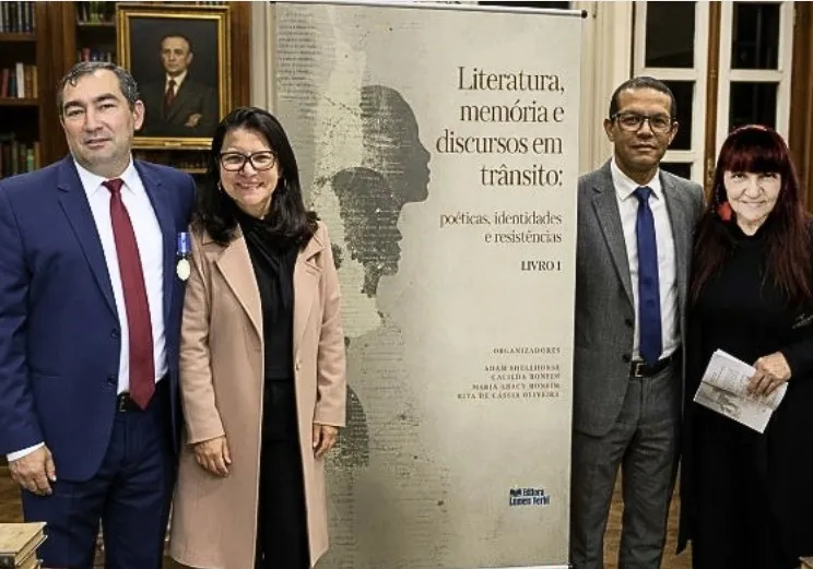 E-BOOK: Literatura, memória e discursos em trânsito: poéticas, identidades e resistências