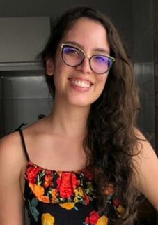 Gabriela Serra Pinto de Alencar, 26 anos, S.Luís MA, bacharela em Direito pela UFMA