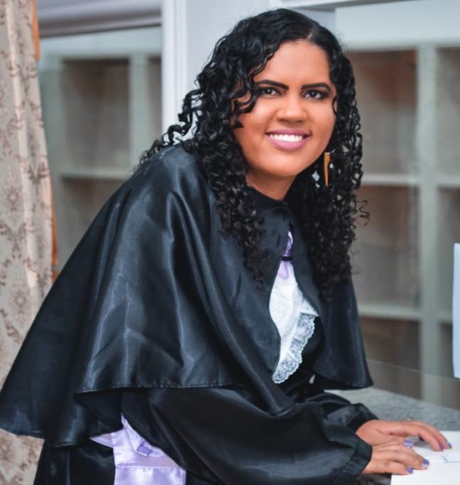 Especial: Keila Marta, via internet, foi ao interior do Espírito Santo entrevistar Layla Rosa. 
