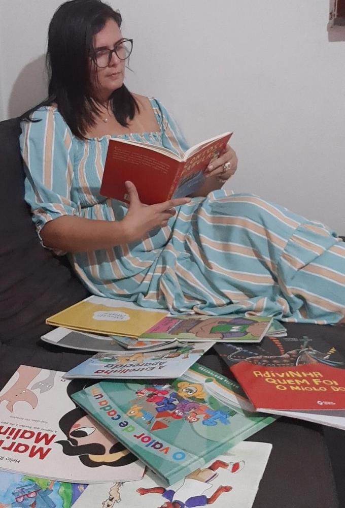 Convidada: Sharlene Serra traz um texto onde passeia cronologicamente pelo mês de abril