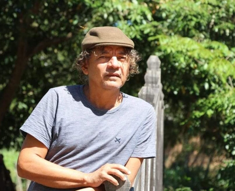 Conto do poeta, músico e compositor Zeca Tocantins, 