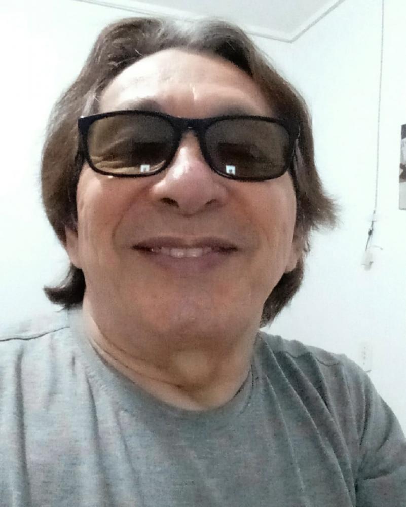 Empresário, produtor musical e jornalista Clélio Silveira estreia em grande estilo no Facetubes