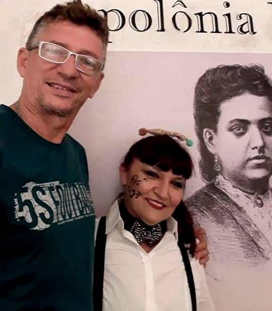 Linda Barros: 