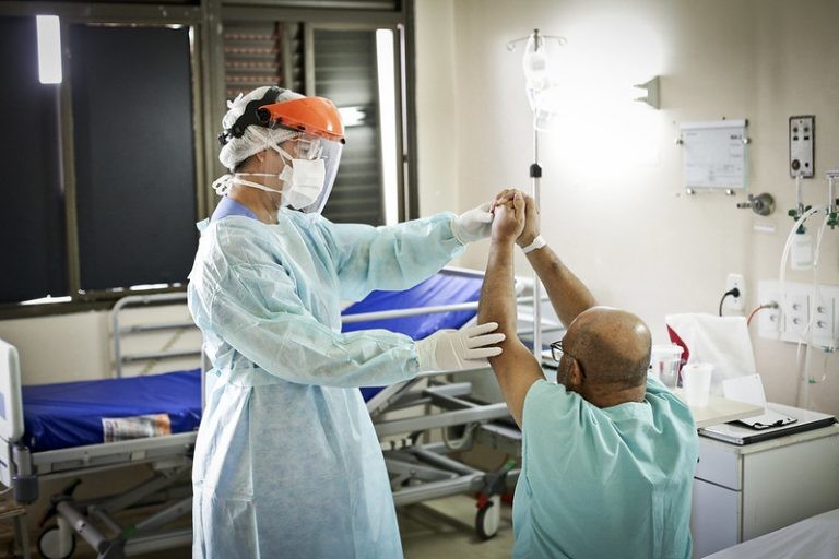 Trabalho dos profissionais de fisioterapia e terapia ocupacional é tema de debate