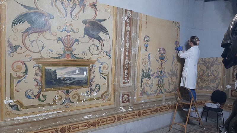 Restauro da pintura original revela tesouro artístico oculto por décadas na Biblioteca Pública do Estado