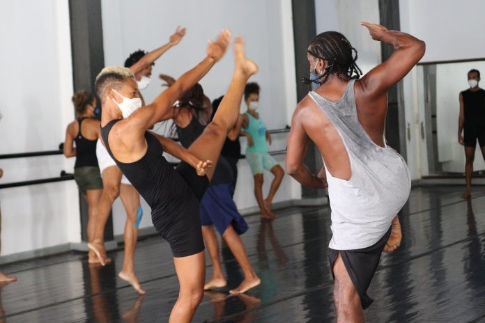 Funceb oferta 180 vagas de dança nos Cursos Intensivos de Verão entre 24 e 28 de janeiro