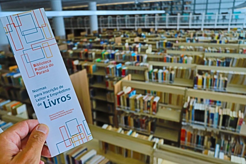 Olha que legal: Biblioteca Pública divulga lista dos livros mais emprestados em janeiro