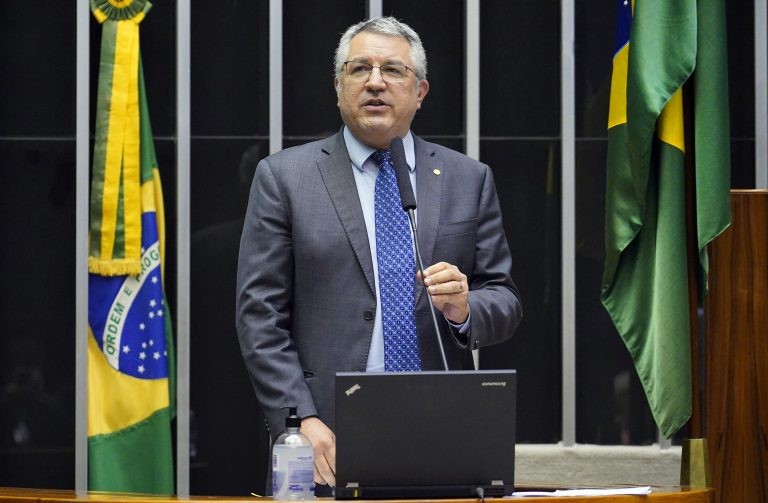 Projeto cria política para inserção de pessoas com deficiência no mercado de trabalho