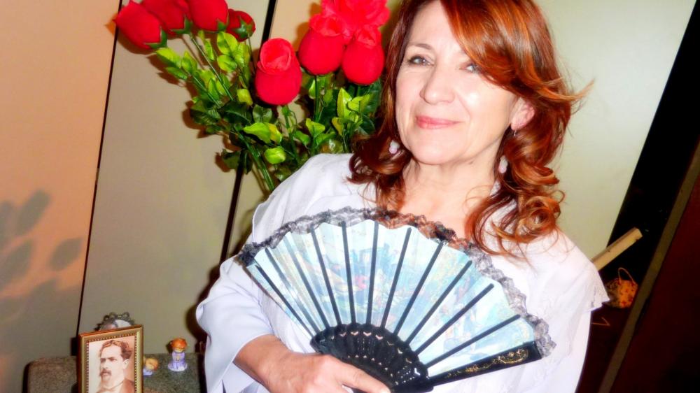 Em excepcional interpretação de Carmen Dias, o viver existencial em momento quântico 