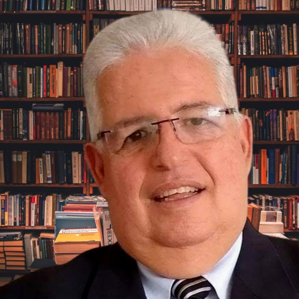 Da Bahia, a estreia do poeta, compositor e escritor Emmanuel de Castro Sampaio