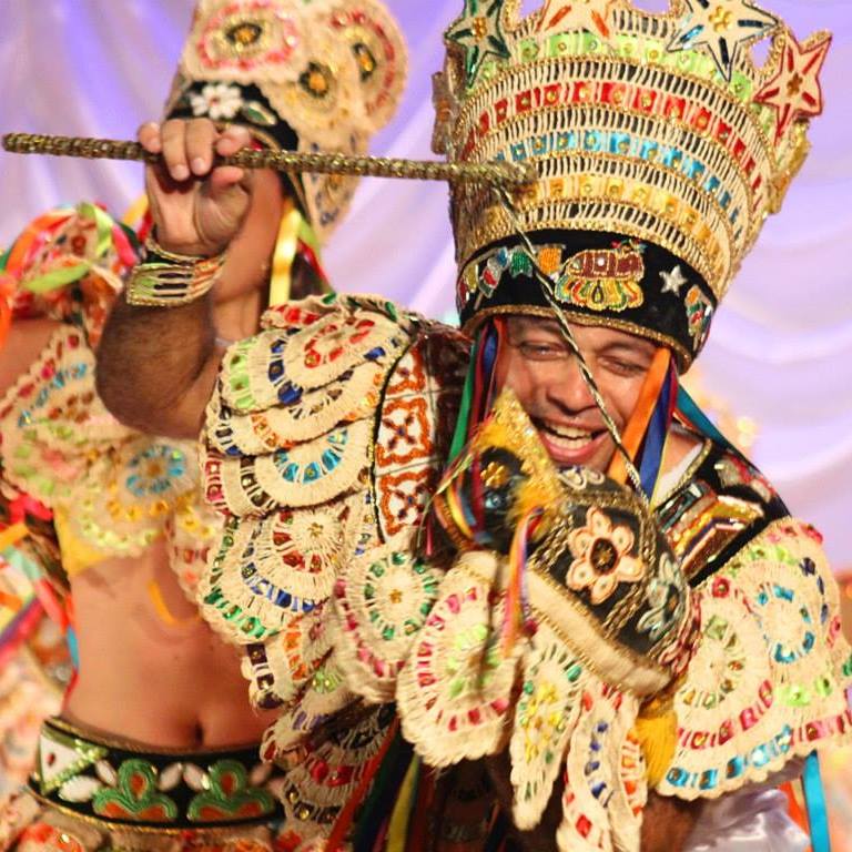 CIA BARRICA: a marca da reinvenção esplendorosa das festas populares do Maranhão