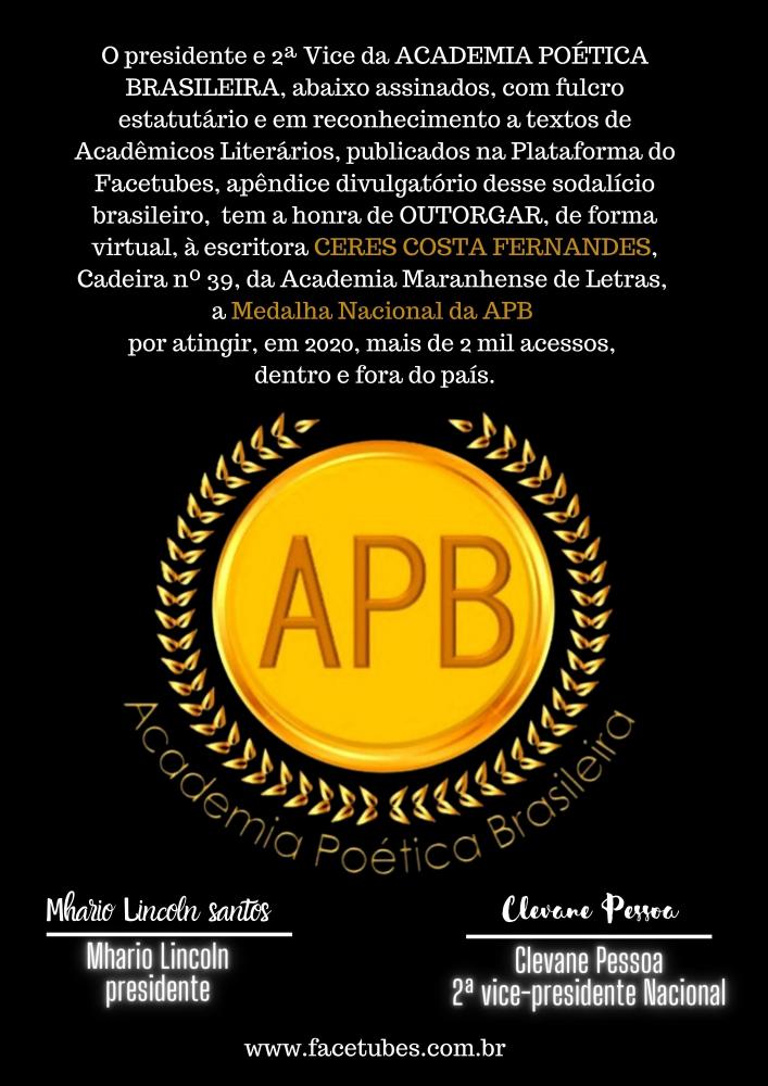 Ceres Costa Fernandes recebe Medalha Nacional da APB, por texto publicado no Facetubes