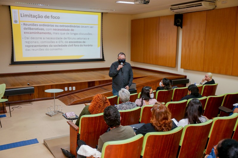 Gestores culturais do Acre recebem curso de formação de conselheiros