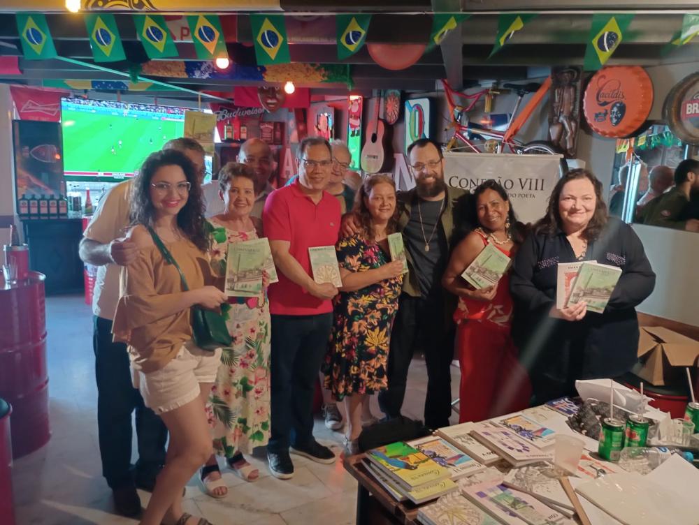 À guisa de Prefácio: uma conexão antologica. Sobre o lançamento de “CONEXÃO VIII, Feira do Poeta”