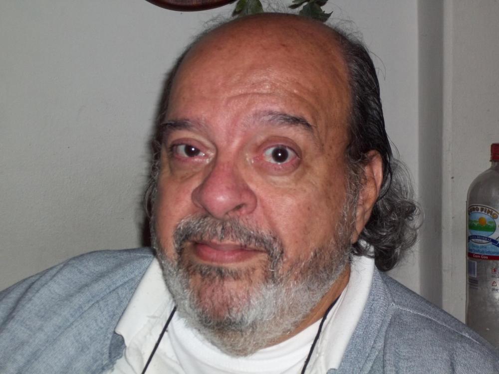 Olinto Simões: 'AOS CONSTRUTORES DO EMPÍRICO REAL'
