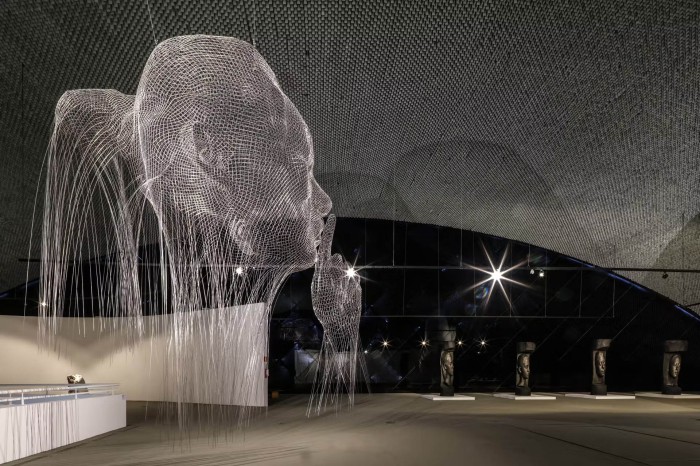 Museu Oscar Niemeyer promove videoconferência com o curador Marcello Dantas