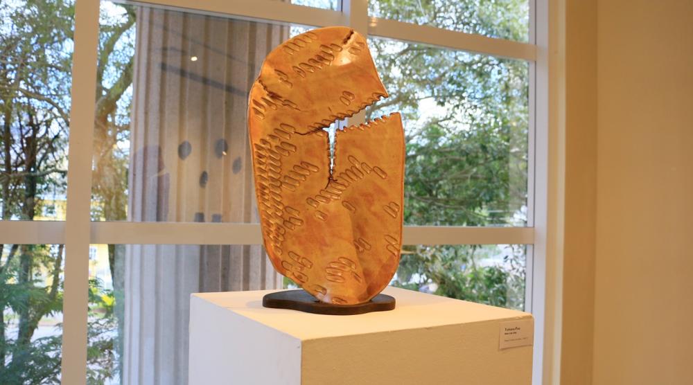  Da Natureza às Mãos: A Arte Revelada pela Cerâmica na Exposição Da Terra ao Fogo