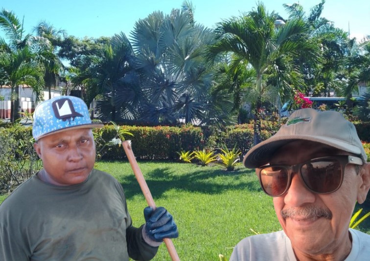 O artista, caricaturista e prosador José de Ribamar Cordeiro Filho fala sobre a Praça do Pescador, em São Luís-MA