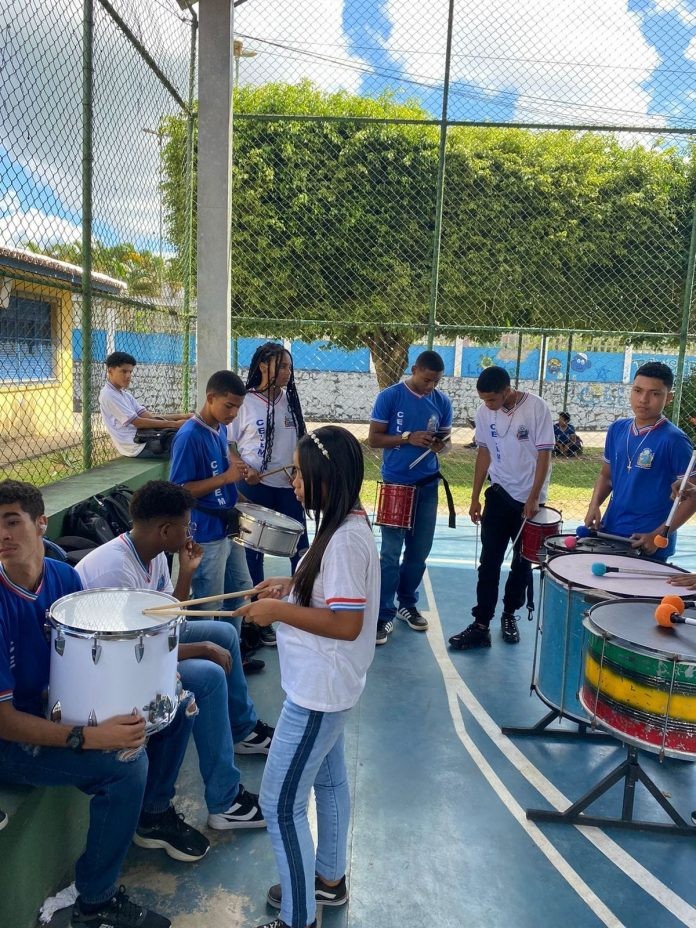 Escolas estaduais realizam oficinas voltadas para projetos artísticos e culturais
