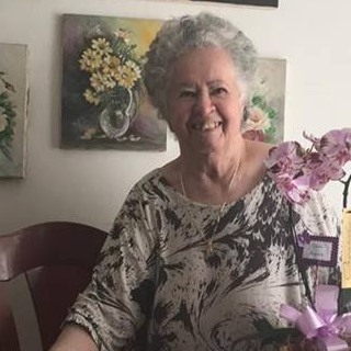 Neyde Bohon. Primeira em 'Projeto Preto e Branco', promovido nacionalmente pela DECORART