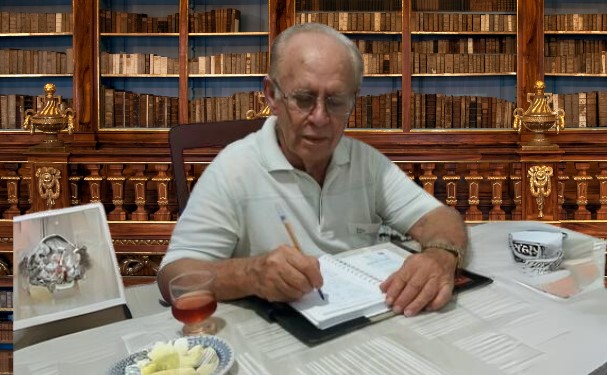 Um dos maiores sonetistas do Brasil, presente no Facetubes, da Academia Poética Brasileira