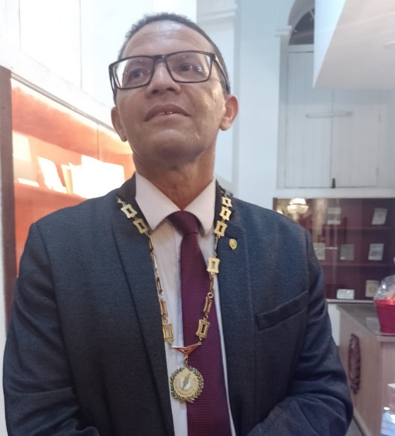 Prof. José Neres (AML). Álbum pessoal.
