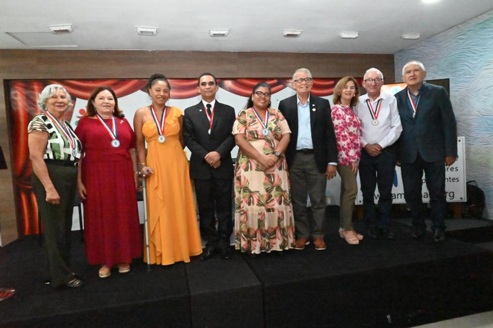 AMCLAM promove concurso literário no nível nacional e oferece um verdadeiro presente para a literatura maranhense e brasileira. 