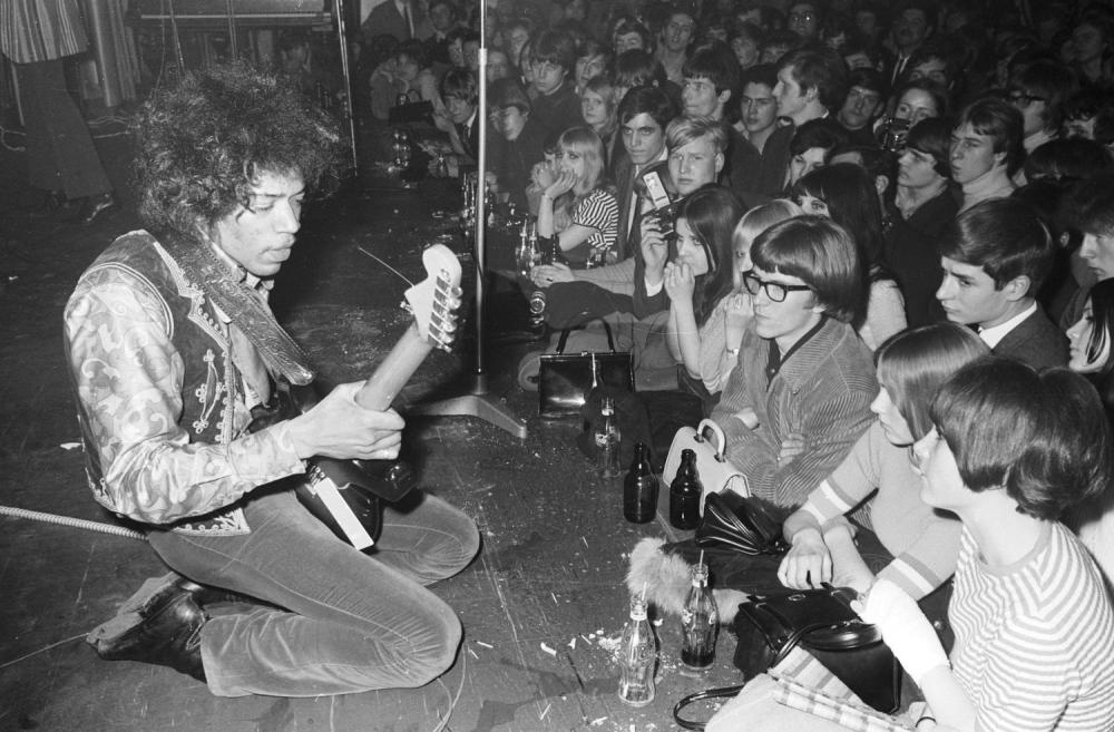 A morte de Jimi Hendrix está mal explicada. Muitas controvérsias. Conheça algumas delas
