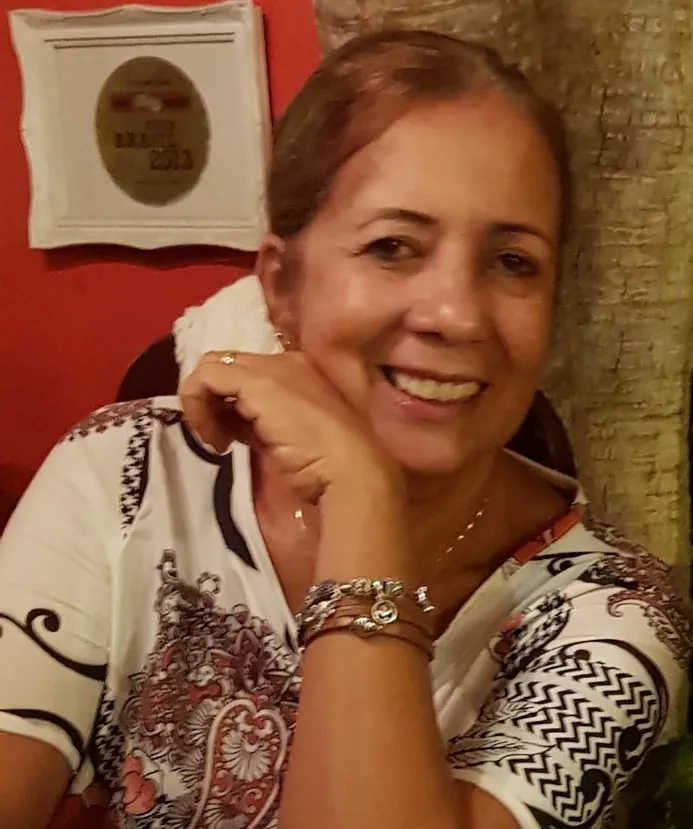 Socorro Guterres, escritora e poeta é a convidada de hoje do Facetubes: "Despertar"