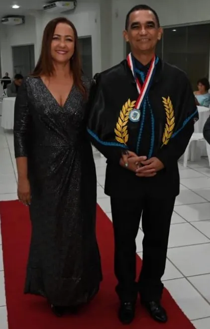 Presidente da Academia Poética Brasileira participa do 6o. aniversário da AMCLAM