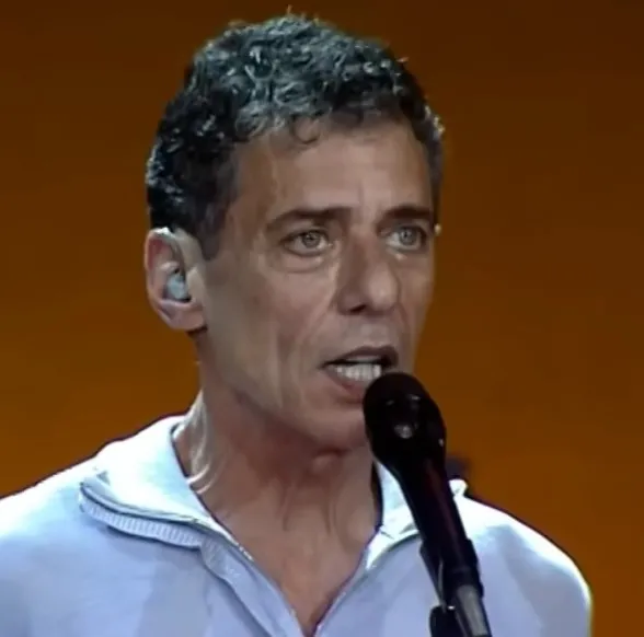 Manifesto ao Presidente do Brasil quer a indicação de Chico Buarque ao Prêmio Nobel de Literatura