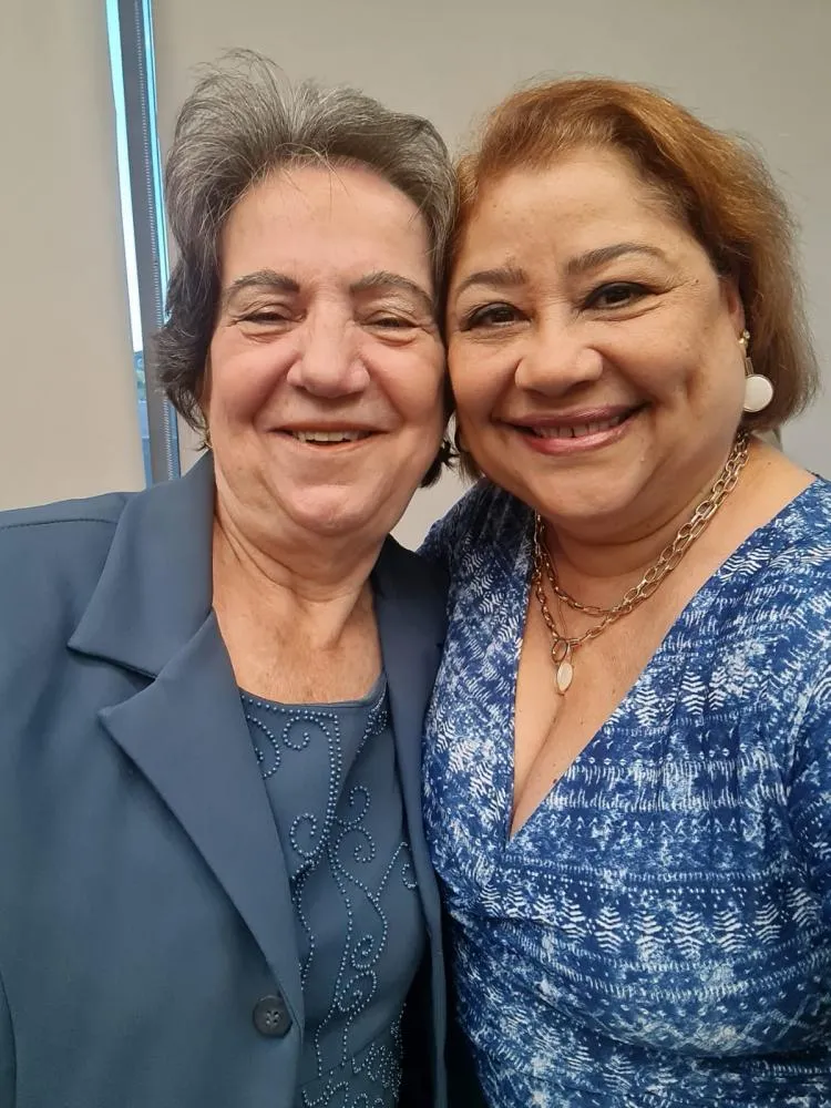 Dinorá Cançado e Nauza Luza Martins.