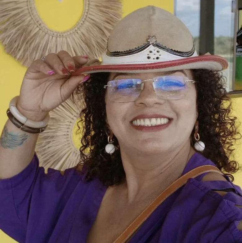 FELIZ DIA INTERNACIONAL DA MULHER, de Aldira Martins