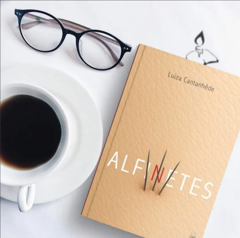 “ALFINETES” DE LUIZA CANTANHEDE, pela colunista e poeta Joizacawpy Costa