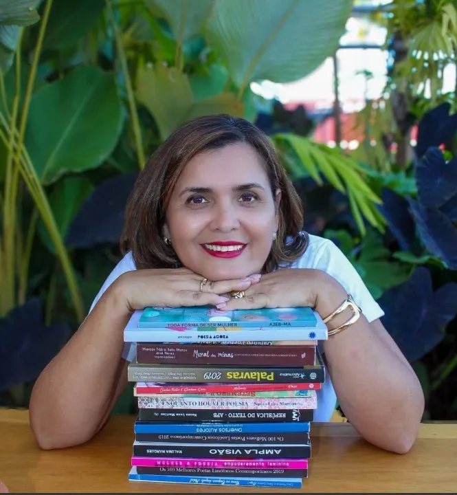 SHARLENE SERRA: “Fio Dourado da Eternidade”