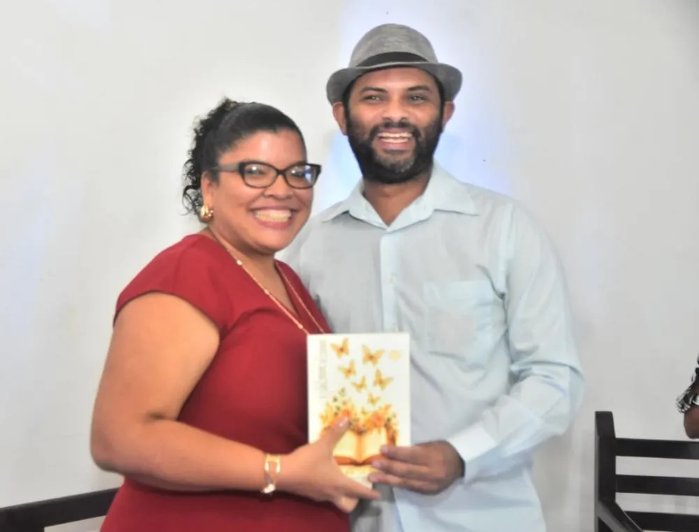Lançamento do livro BORBOLETAS DE PAPEL, de Maria José Lima (03)