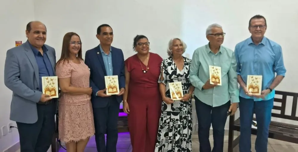 Lançamento do livro BORBOLETAS DE PAPEL, de Maria José Lima (01)