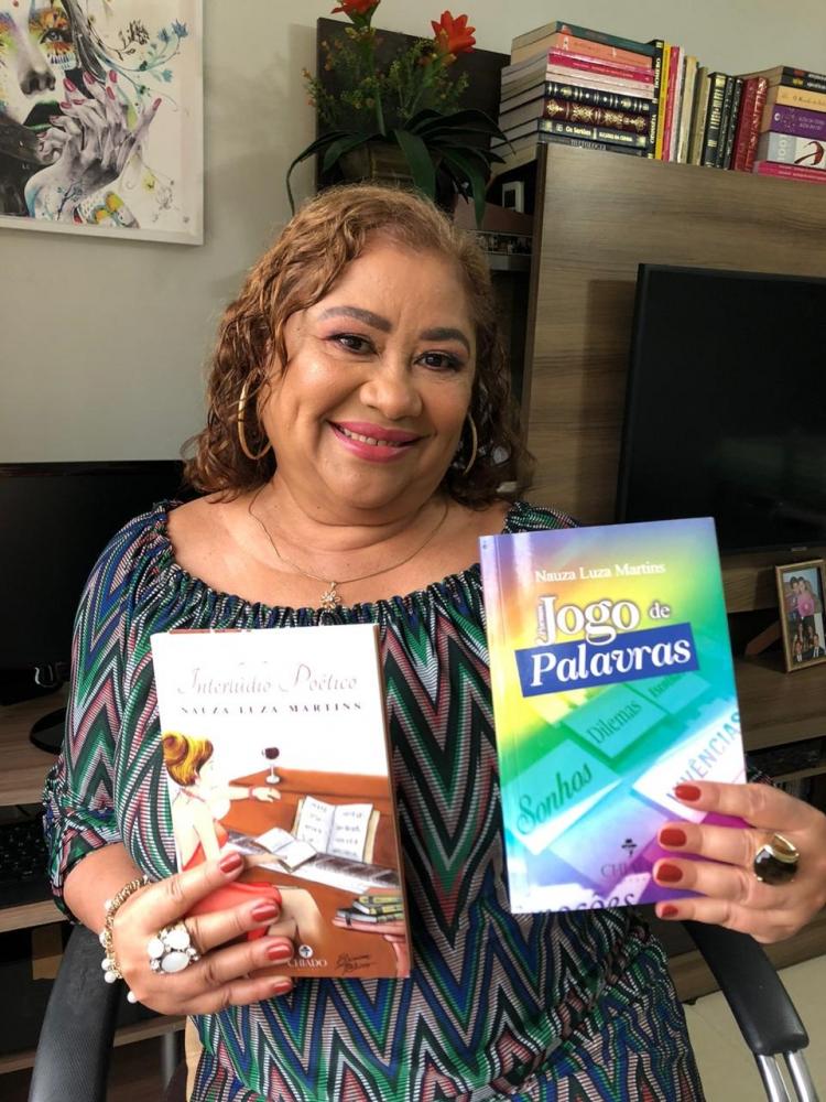 Resenha de livros da poeta Nauza Luza Martins/Brasília-DF