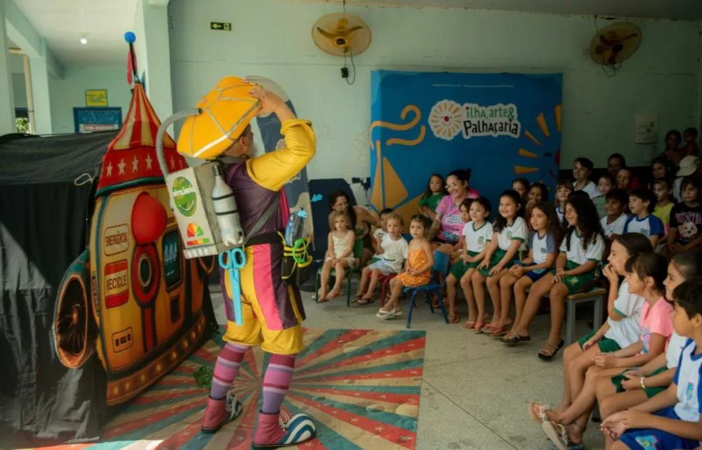 Projeto Ilha, Arte & Palhaçaria retorna ao litoral paranaense com foco na conscientização ambiental