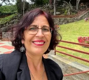 “Mães abusivas retratadas nas literaturas”, por Renata Barcellos (BarcellArtes)