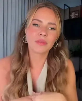 O grito de PAOLLA OLIVEIRA: chamamento para algo grave