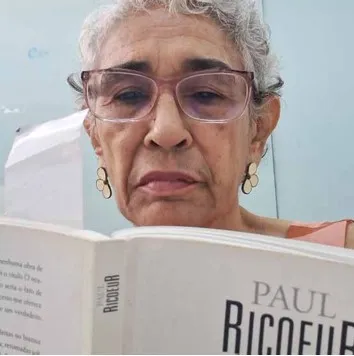 Prof. Rita de Cássia Oliveira.