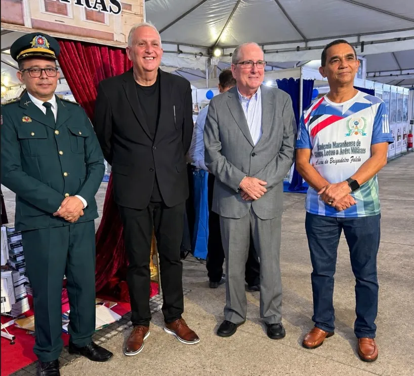 Cel. James, chefe do EM da PMMA, Cel. ExB Alberto, Desembargador Ricardo Dualibe, presidente do TJMA e Cel. Carlos Furtado, presidente da AMCLAM