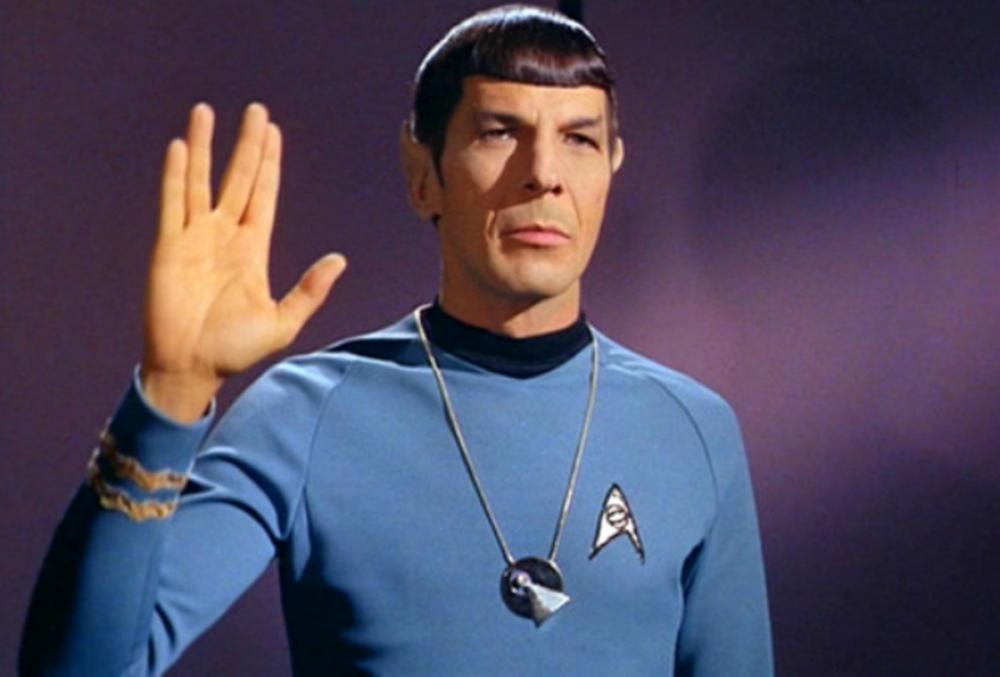 Corona Vírus: cumprimentar com o gesto do Sr. SPOCK e dizer “olá”.