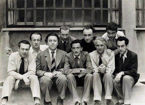 Surrealistas se rebelaram contra as convenções, os códigos morais e as inibições da mente consciente.