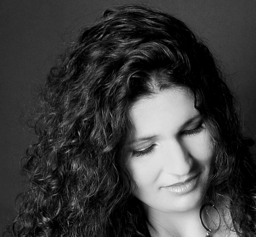 Joema Carvalho: MULHERES QUE CORREM COM OS LOBOS, de Clarice Pinkola Estés